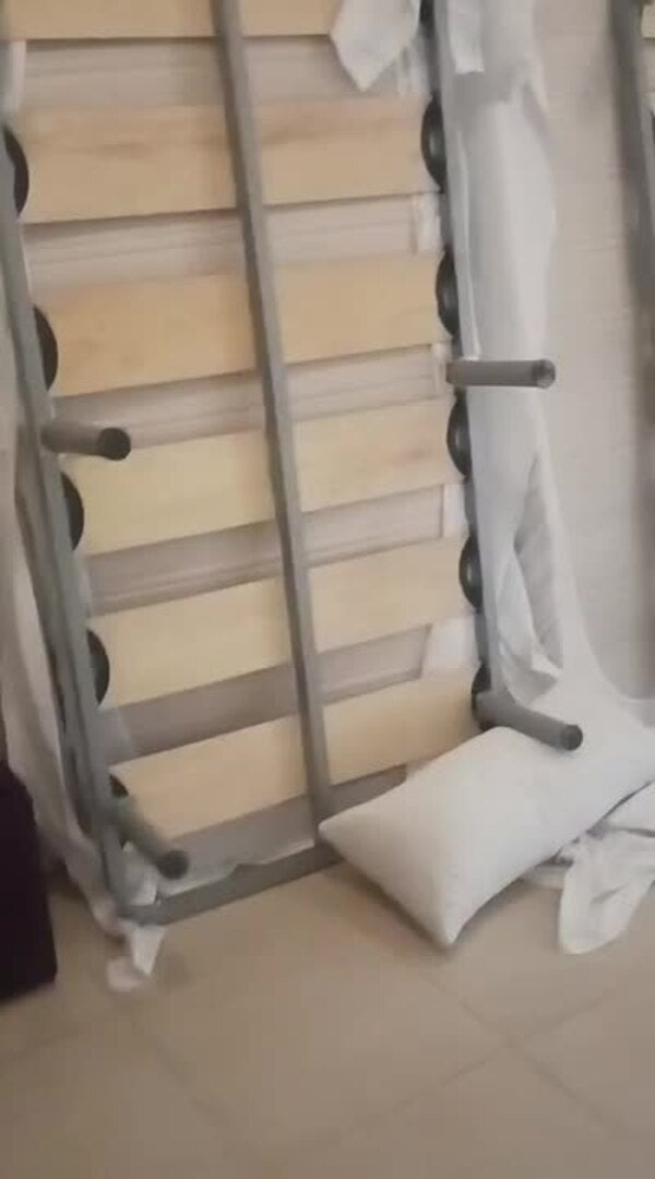 Detienen por destrozos en un apartahotel de Vera al acusado de amputar un dedo