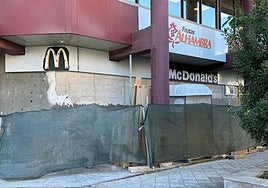 Obras del nuevo McDonalds en la plaza Albert Einstein.