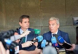 El abogado de Giménez, Basilio Casanueva junto al abogado de Javier Aureliano García, Joaquín Monterreal.