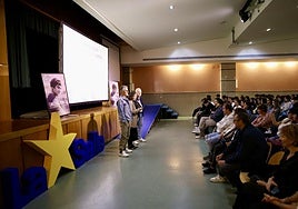 Fical acerca el documental 'Concha Robles. El precio de la libertad' al alumnado de La Salle