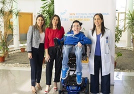 Brianeitor habla de su vida, tras la proyección de su documental, en el Centro de Aspapros