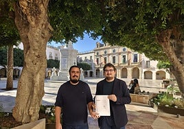 Representantes de IU y Podemos en Almería.