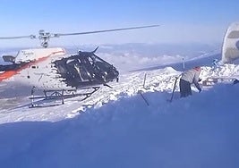 Un helicóptero trasladó la maquinaria y los escombros, cubiertos por la nieve.