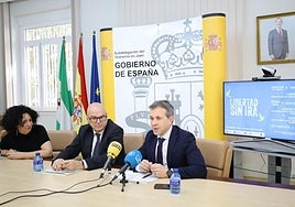Victoria Jiménez, Manuel Fernández y Julio Millán, en la rueda de prensa.