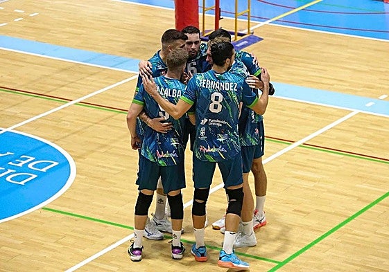 Un Unicaja Costa de Almería con más integrantes quiere curarse en Melilla.