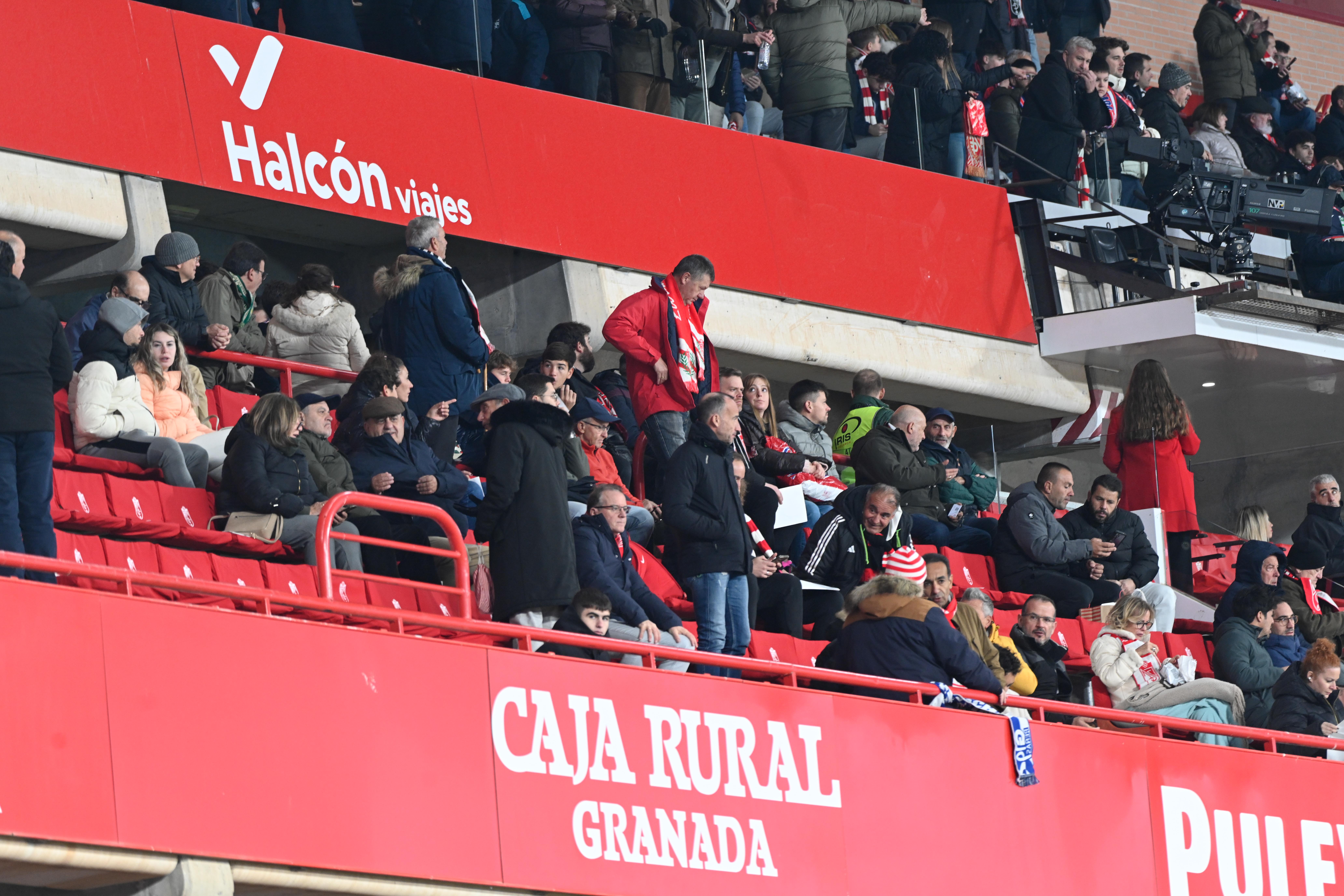 Búscate en la grada de Los Cármenes en el Granada-Córdoba