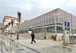 Fachada del actual Mercado Municipal de Almuñécar.