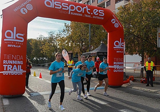 Un grupo de participantes de la Milla Solidaria de Granada.