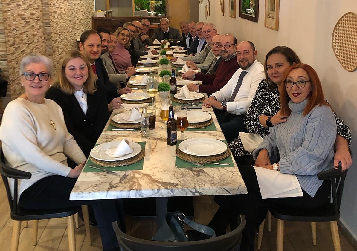 Almuerzo en la Tertulia El Atril.