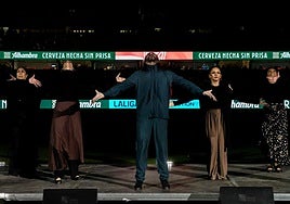 Sosegá, el palo flamenco creado por Cervezas Alhambra, pisa el estadio del Granada CF