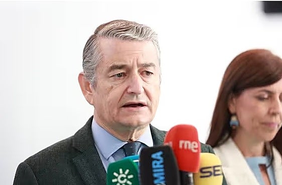 El consejero andaluz de Sanidad, Presidencia y Emergencias, Antonio Sanz, este martes en Sevilla
