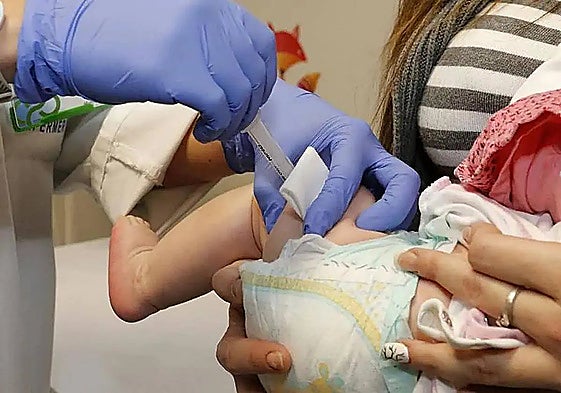 Almería supera el 92,8% de cobertura en la vacunación frente al virus de la bronquiolitis