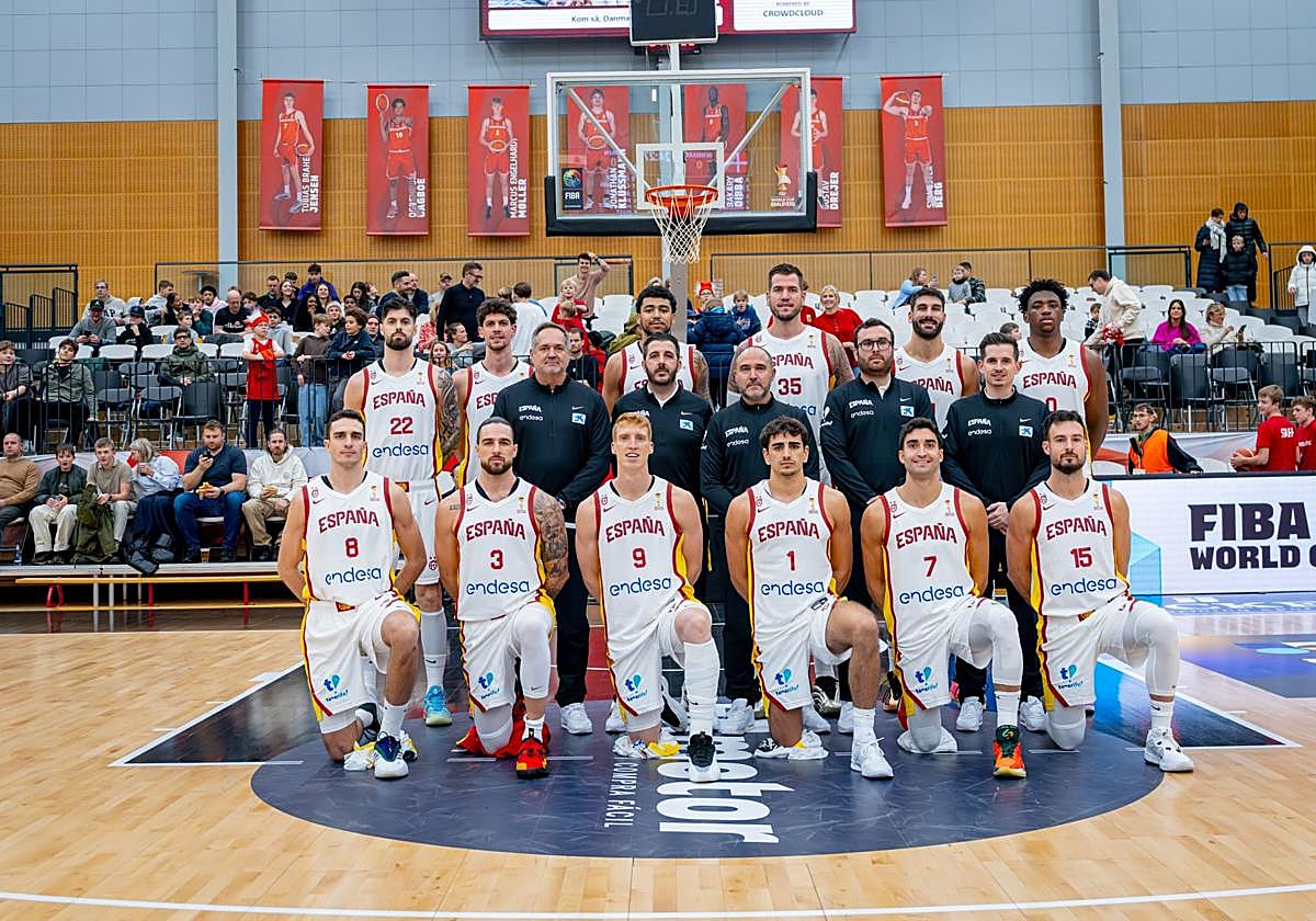 Cárdenas, con el 'uno'; Costa, con el 'quince'; y Ruiz, antes del partido.