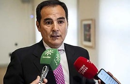 El consejero andaluz de Justicia, Administración Local y Función Pública, José Antonio Nieto.