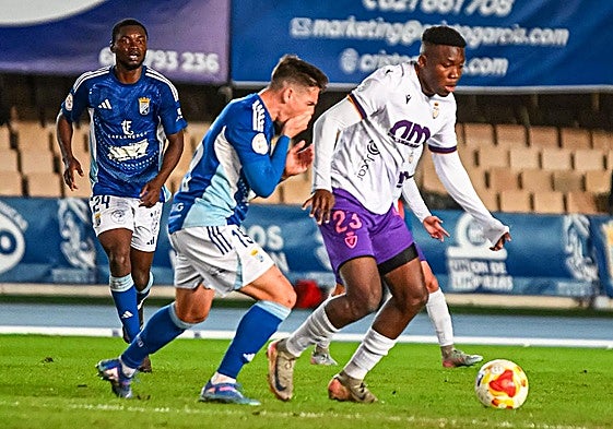 El joven delantero del conjunto blanco, Sako, autor del tanto del triunfo ante el Recreativo, salió en la segunda mitad.