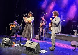 'Los Ruina' desatan una fiesta de honestidad y mestizaje en el Teatro Apolo