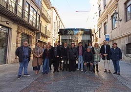 Autoridades y representantes de asociaciones vecinales.