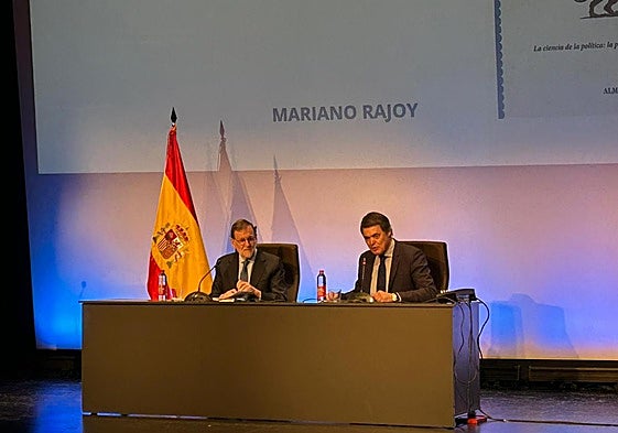 El expresidente Mariano Rajoy y el diputado en el Congreso Carlos Rojas.
