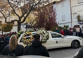 Funeral de los dos jóvenes fallecidos en accidente de tráfico en Huétor Santillán.