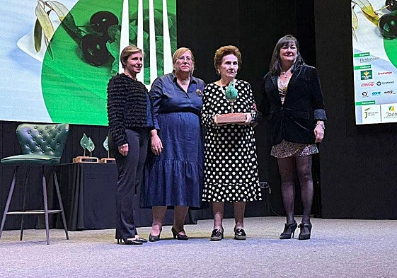 Premio al restaurante-hotel Orellana Perdiz.