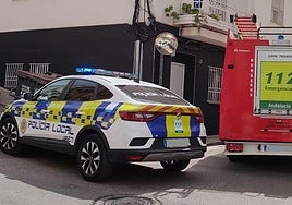 Un incendio en un portal de Jaén acaba con dos heridos y la discusión de varios vecinos