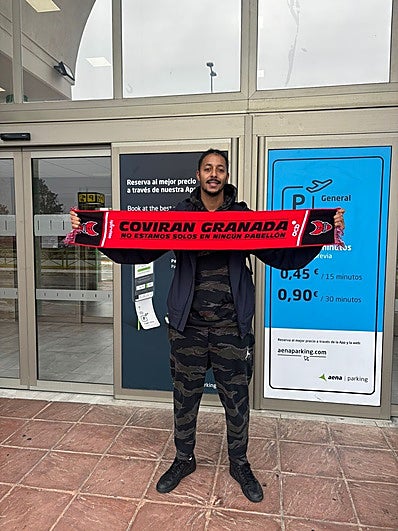 El Covirán incorpora a Howard y Brimah en una operación relámpago y urgente