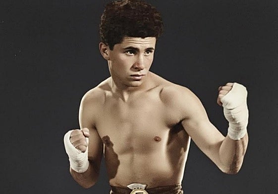 José Bisbal, padre de David, en una fotografía antigua que el cantante ha colgado en sus redes.