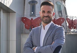 El escritor Víctor Pérez Castro