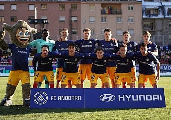 Una formación de un Andorra con muchas caras nuevas.