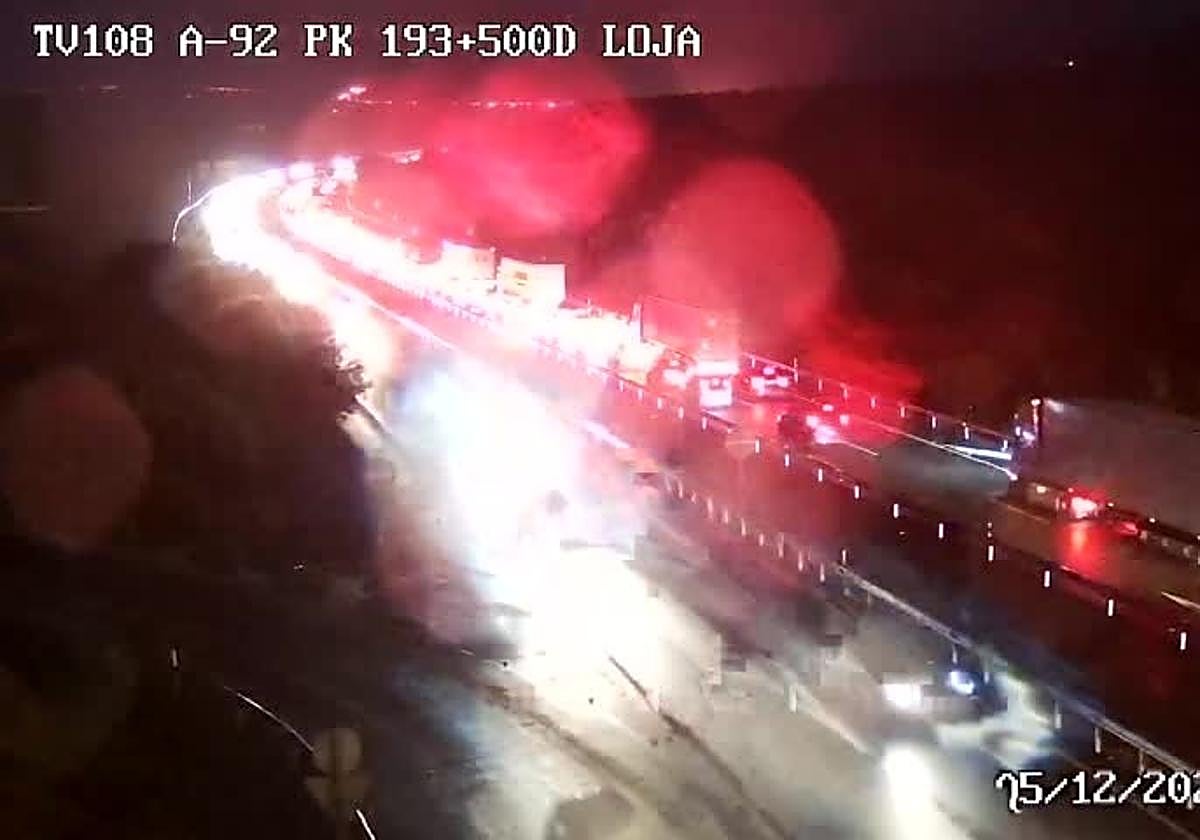 Atasco en la A-92, a la altura de Loja.