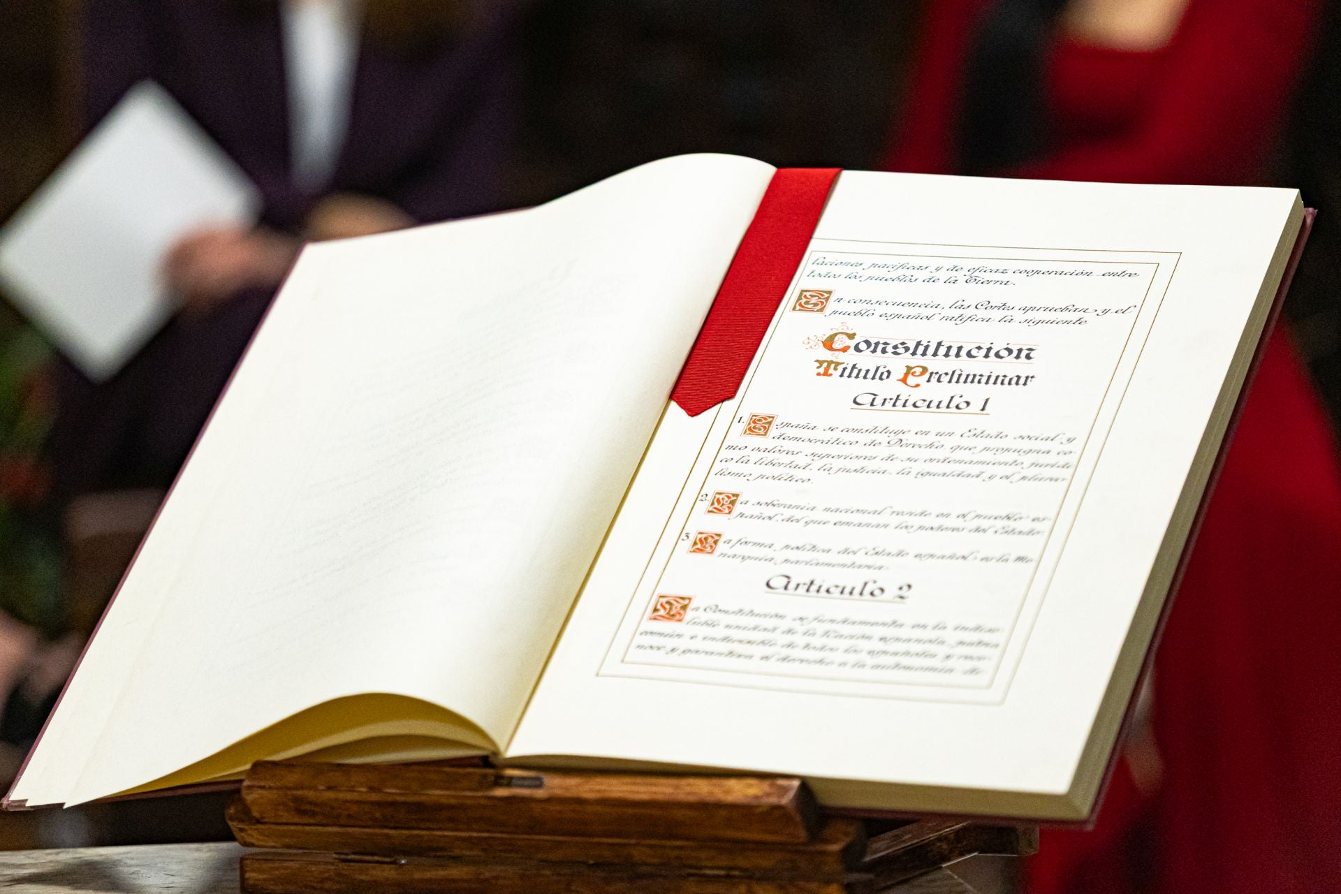 Las imágenes del acto de conmemoración del 47 aniversario de la Carta Magna en Granada