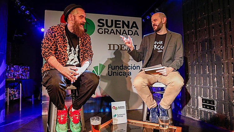 Tony Moreno y José E. Cabrero, en el escenario de Planta Baja.