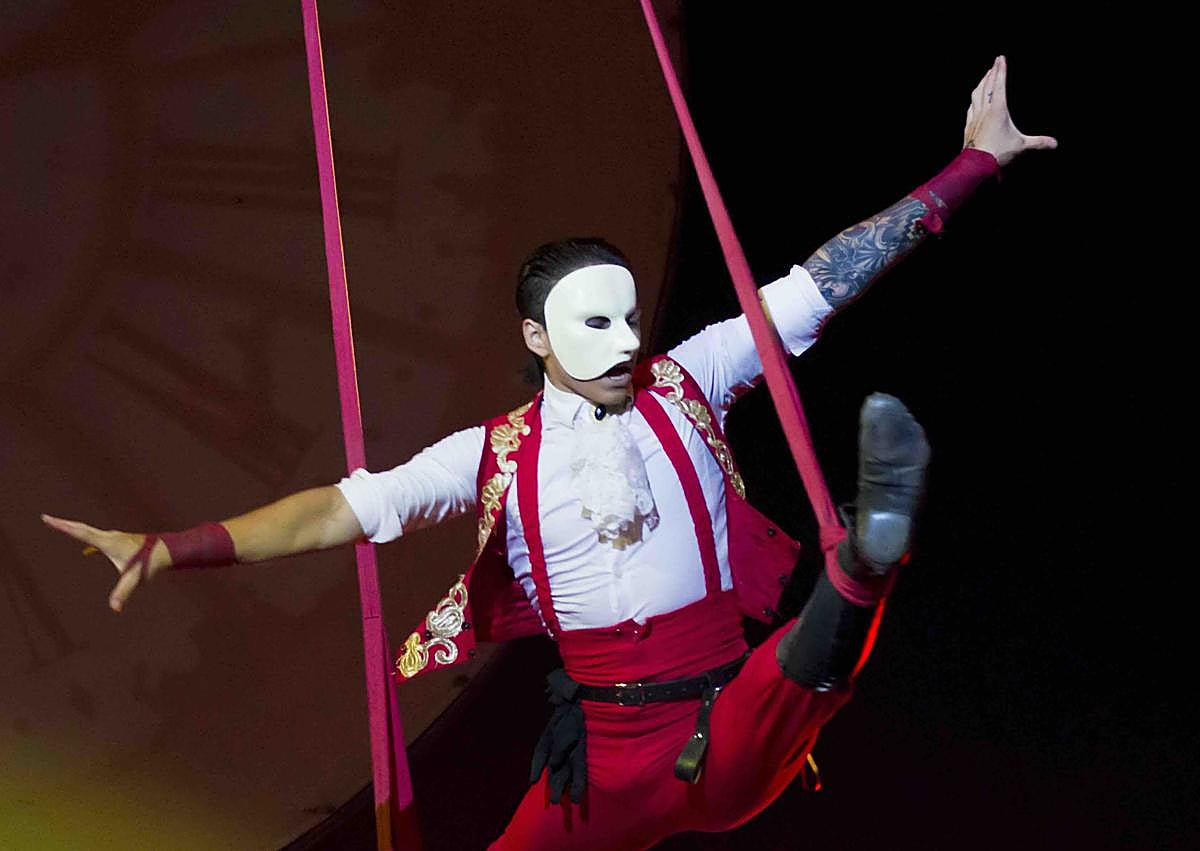 Imagen secundaria 1 - El Circo Encantado aterriza en Granada: un clásico navideño para disfrutar en familia