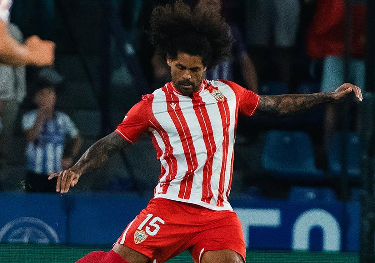 Aridane durante un partido con el Almería.