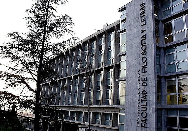 La biblioteca de la Facultad de Filosofía y Letras llevará el nombre de Luis García Montero