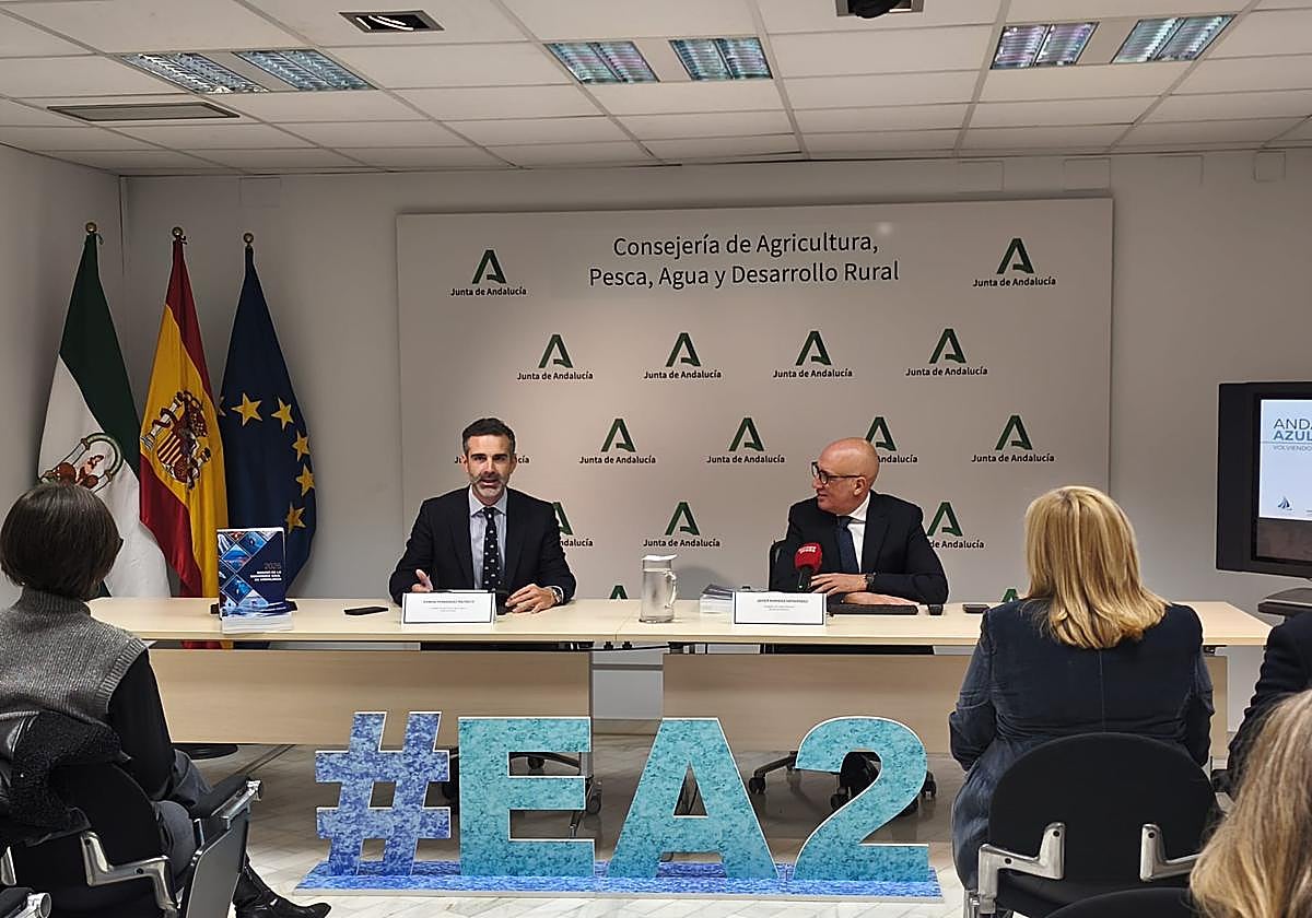 Fernández-Pacheco ha destacado que «la economía azul se ha convertido en una auténtica palanca de desarrollo y cohesión para Andalucía».