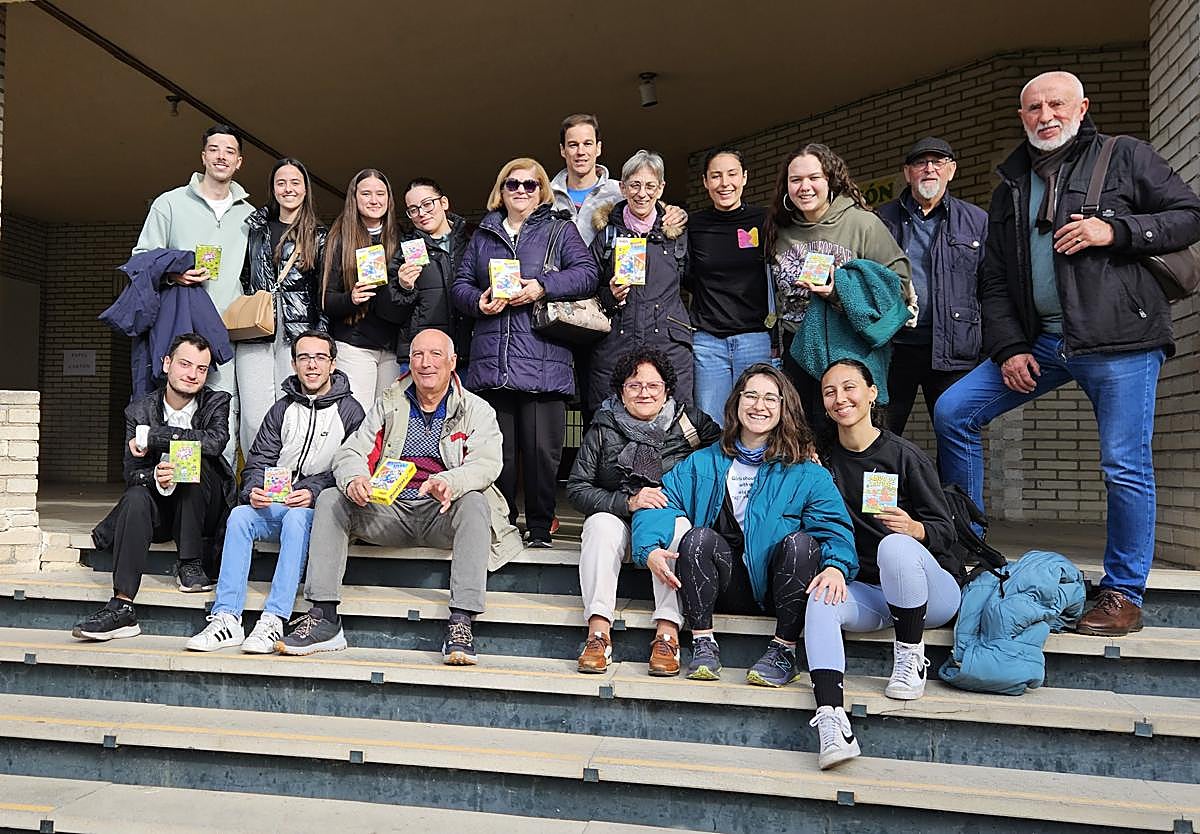 La UGR impulsa con jUGaR un proyecto intergeneracional que transforma las aulas a través de los juegos de mesa