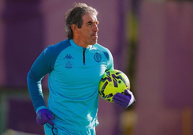 El Valladolid aparta a Almada por su interés por irse al Oviedo