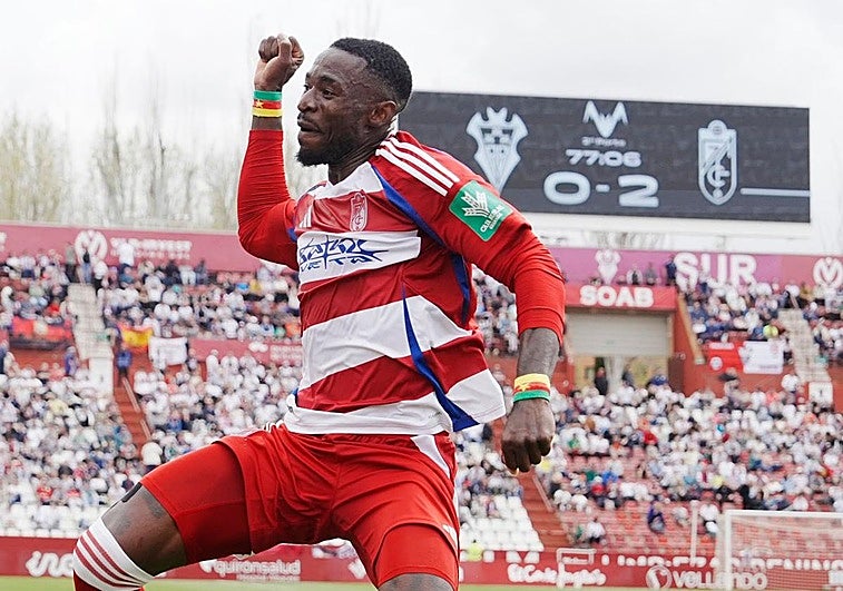 La venta de Martin Hongla se empieza a calentar con clubes extranjeros atentos