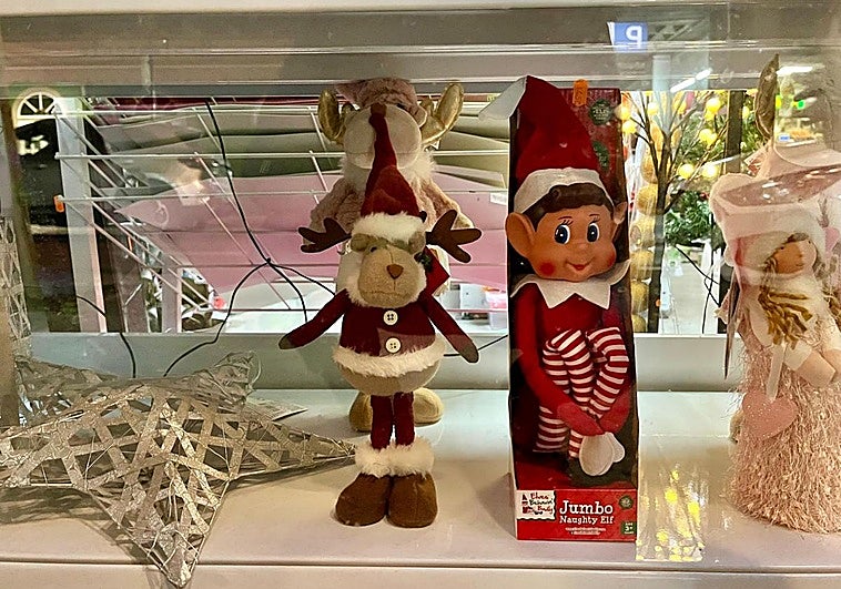 Los Elfos Traviesos invaden la Navidad granadina