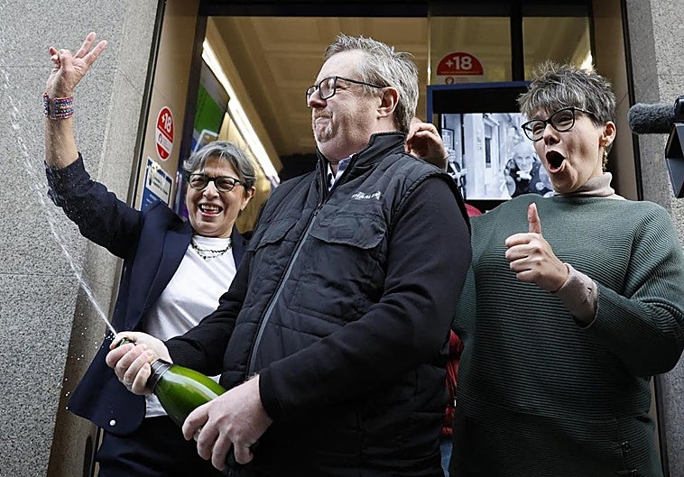 Solo estos dos bancos pueden pagar los premios grandes de Navidad