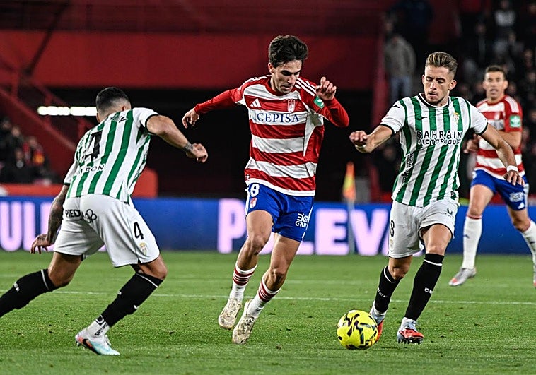 Las notas del Granada por Navidad: centrocampistas