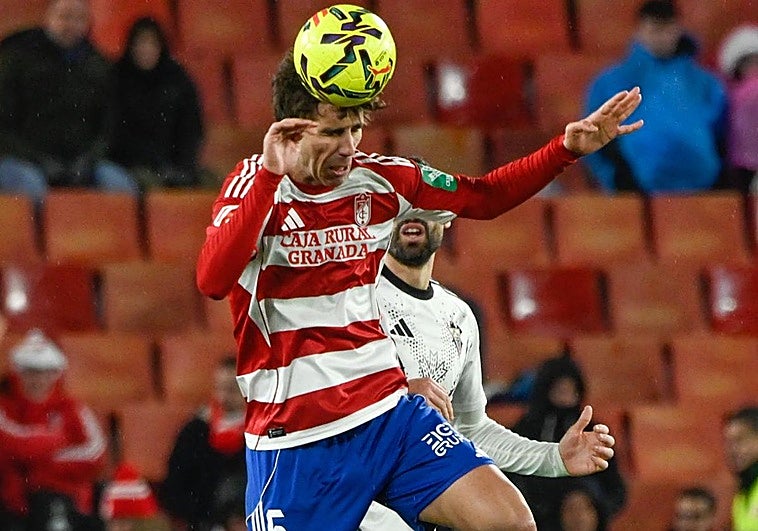 El Granada se halla fuera del descenso en Segunda por casualidad