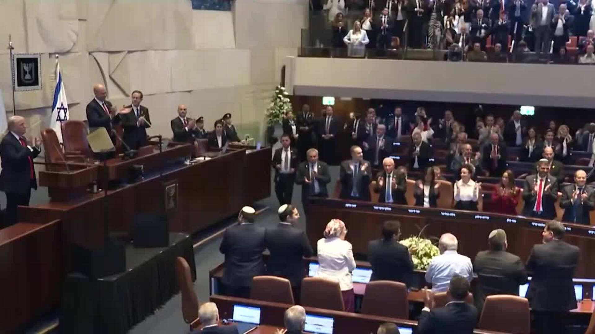 Trump alaba su plan de paz como el "amanecer histórico de un nuevo Oriente Próximo"