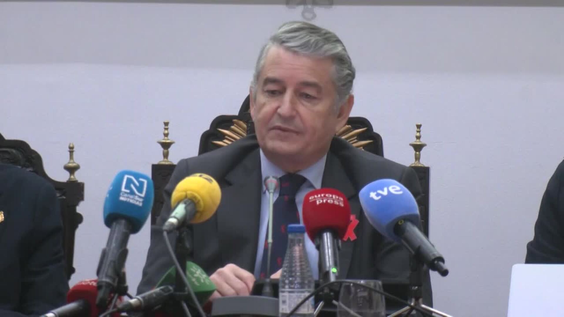 La Junta de Andalucía recomienda el uso de mascarillas en centros y hospitales y residencias