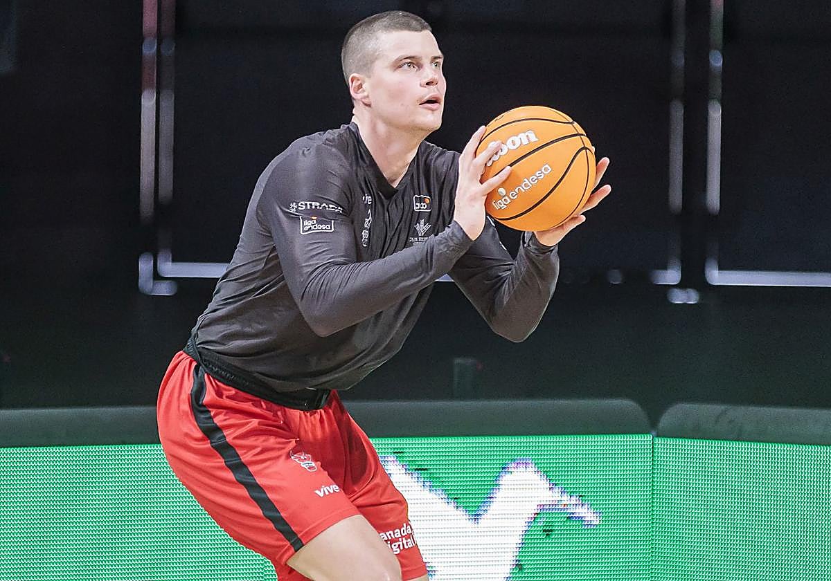 El Covirán Granada aguarda el 'transfer' de Alibegovic sin novedades por Año Nuevo