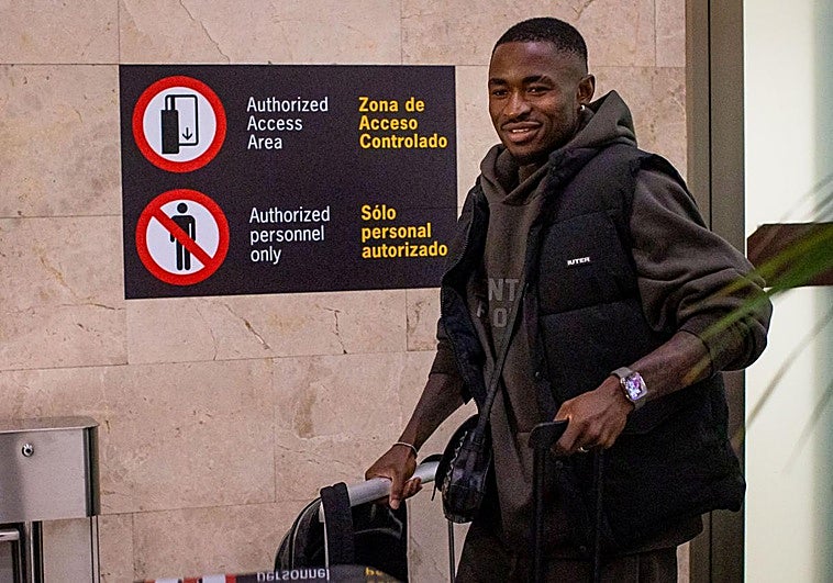 Hongla retrasa su aparición en Grecia y el cierre del préstamo