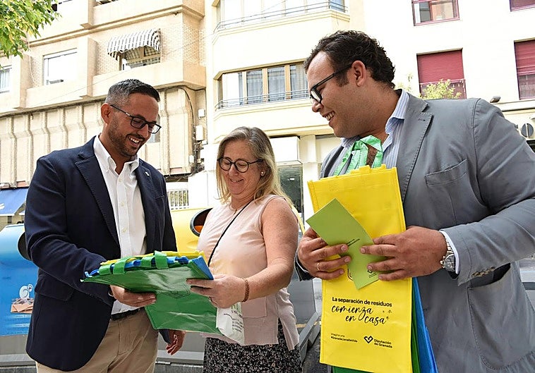 Una treintena de municipios se suma al nuevo servicio de recogida de basura provincial