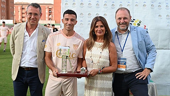 Luis Vera presenta su dimisión como presidente del Linares Deportivo