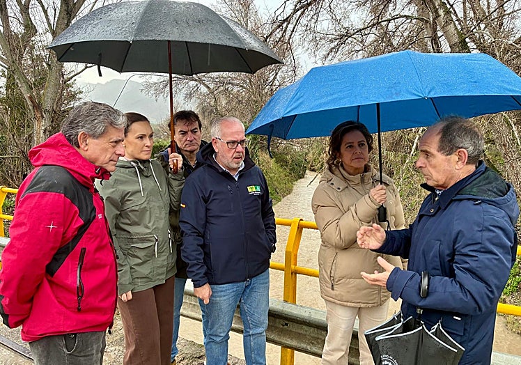 Visita de la consejera de Sostenibilidad y Medio Ambiente a Los Puentes ...